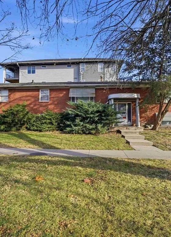1501 F St - 6 Plex — Photo 1