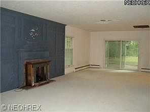5th image of 14934 Surrey Downs
