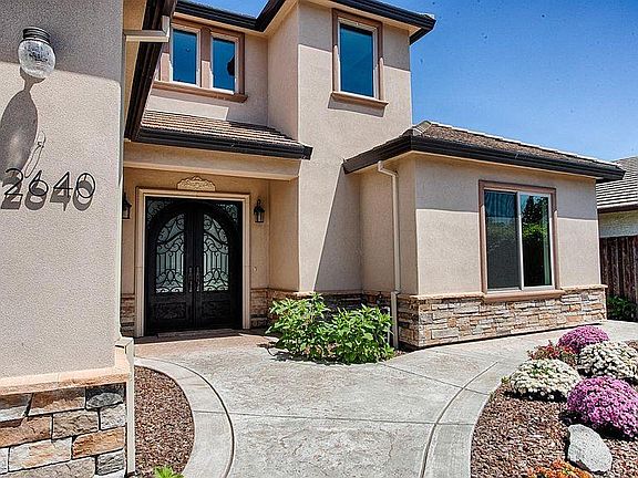 2nd image of 2640 Tamarack Dr