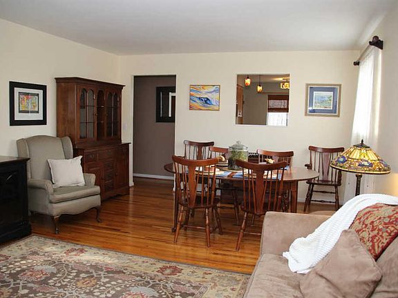 3rd image of 3561 Glengary Ln