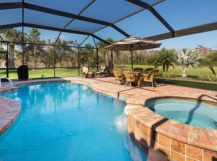 9193 Treeside Ct, Naples, FL 34120