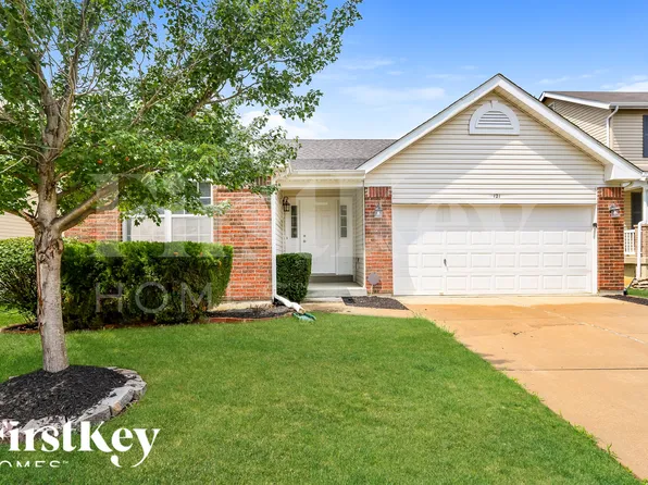 121 Brookfield Blvd, Wentzville, MO 63385