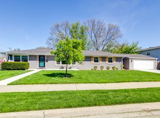 1405 Wescott Rd, Northbrook, IL 60062