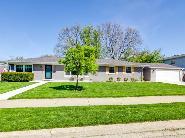 1405 Wescott Rd, Northbrook, IL 60062