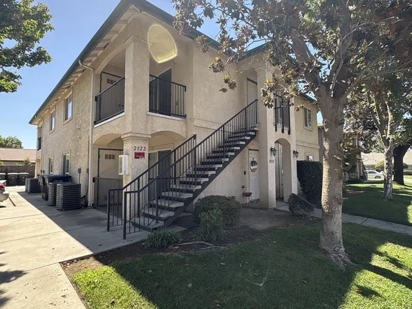 2493, 2820-2826 N Zachary St #2822, Visalia, CA 93291