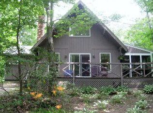 525 Leisure Lee Rd, Lee, MA 01238