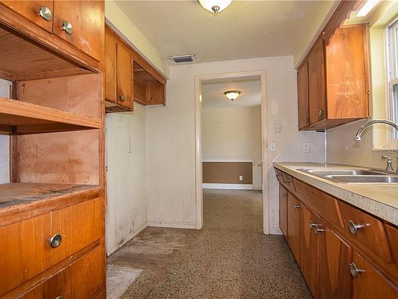 5th image of 10301 Blossom Lake Dr