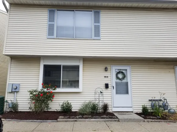 75D Carr Ave, Keansburg, NJ 07734