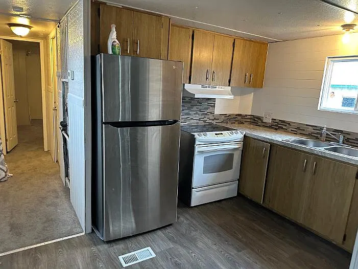 1 bed, 700 sqft, $990 — Photo 4