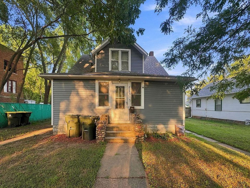 1st image of 4228 Central St
