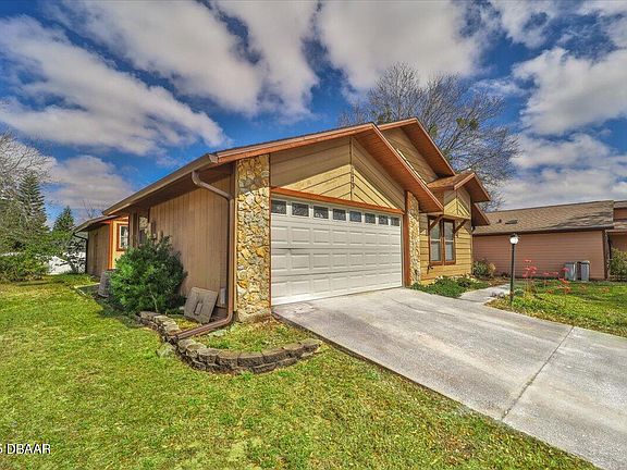 3rd image of 1173 Dominion Ct
