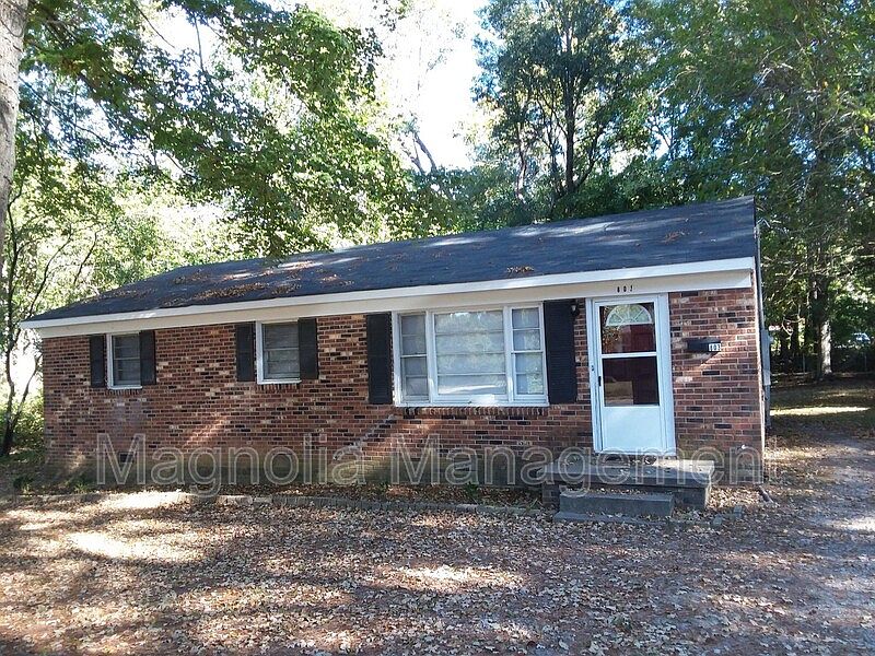 1st image of 803 Eastside Dr