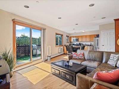 118-82 Metropolitan Avenue #7C, Kew Gardens, NY, 11415