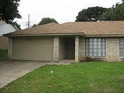 1st image of 2510 Oak Leaf Dr