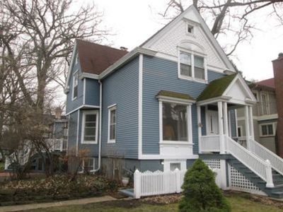 2122 Harrison St APT 2, Evanston, IL, 60201