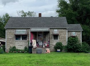 3304 Falling Springs Rd, Cahokia, IL 62206