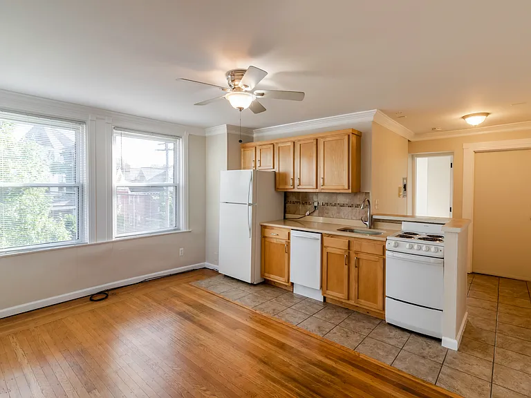 5615 Wellesley Ave #4 — Photo 4