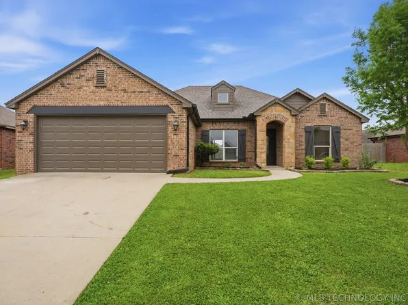 12426 E 129th St N, Collinsville, OK 74021