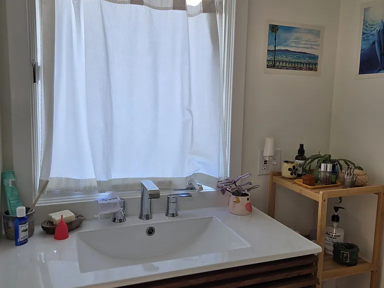 609 Columbia St #B — Photo 3