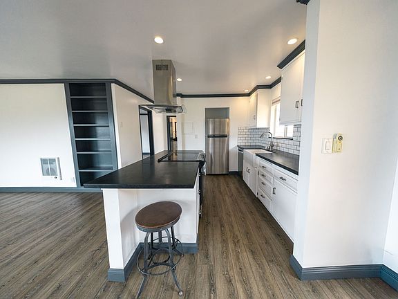 Upgraded Stainless Appliances