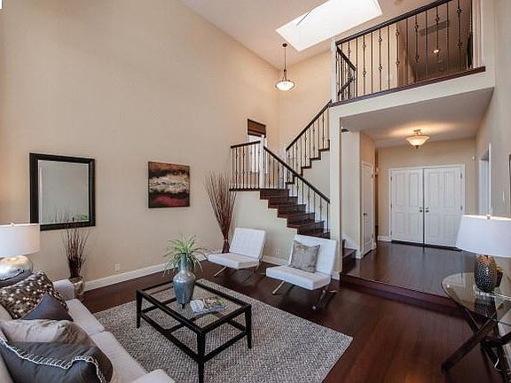 3rd image of 4922 Stoneridge Ct