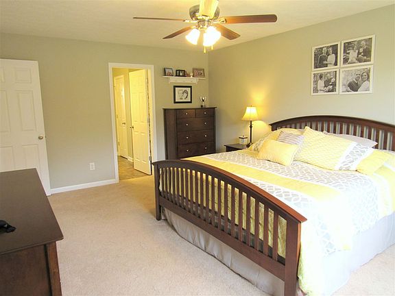 3rd image of 5354 W Hoge Dr