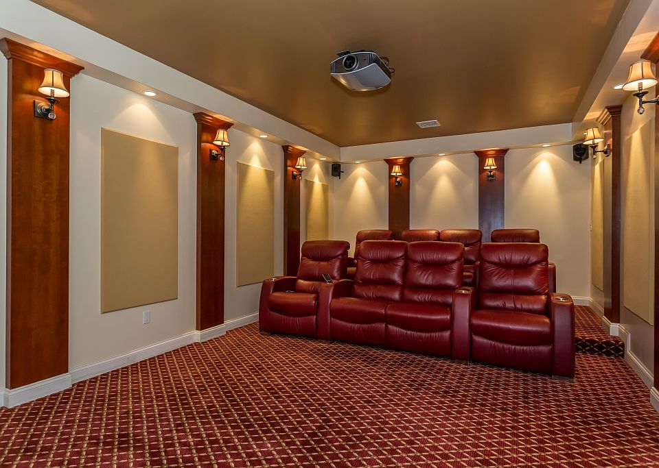 1st image of 8 Kensington Cir