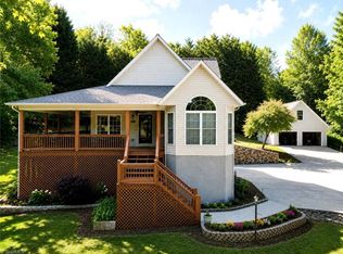 2472 Hamby Mountain Rd, Wilkesboro, NC 28697