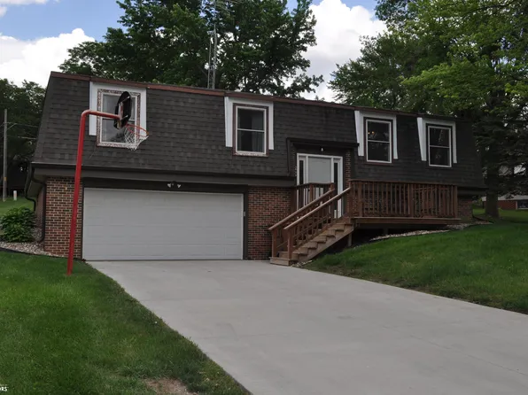 1630 Marcella Heights Dr, Carroll, IA 51401