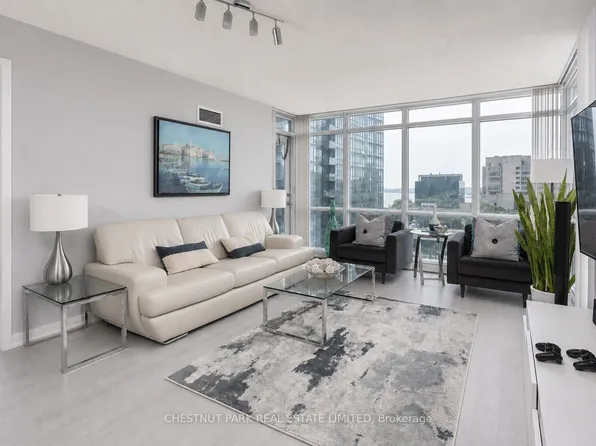 15 Fort York Blvd, Toronto, ON