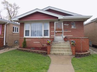 6905 W 64th St, Chicago, IL 60638