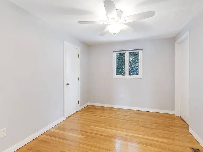 89-91 Williams St #89-91 — Photo 16