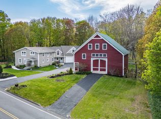 71 Brook Rd, Falmouth, ME 04105