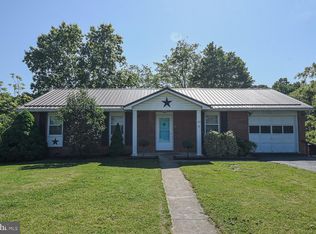 190 Knobley Estates Dr, Ridgeley, WV 26753