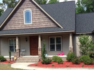 213 Laurel Dr, Pikeville, NC 27863