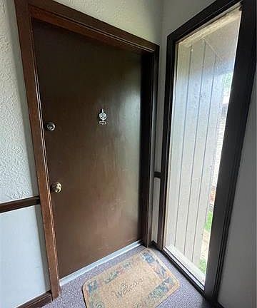 4th image of 403 W 104th St APT D