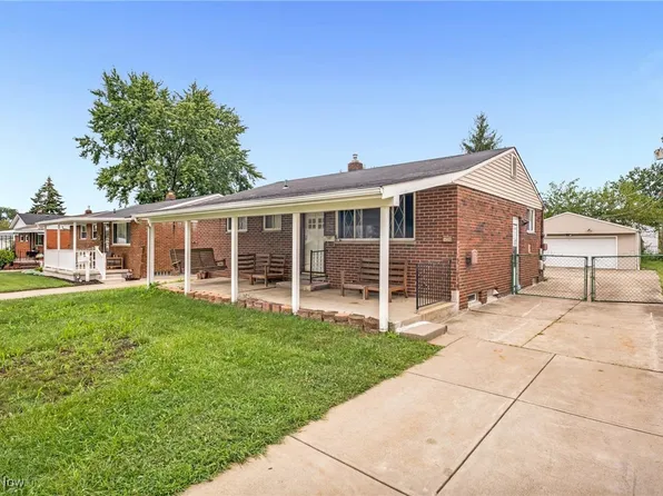 6335 Delores Blvd, Brookpark, OH 44142