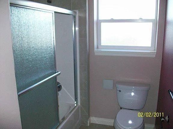 5th image of 3608 NE 44th St #1