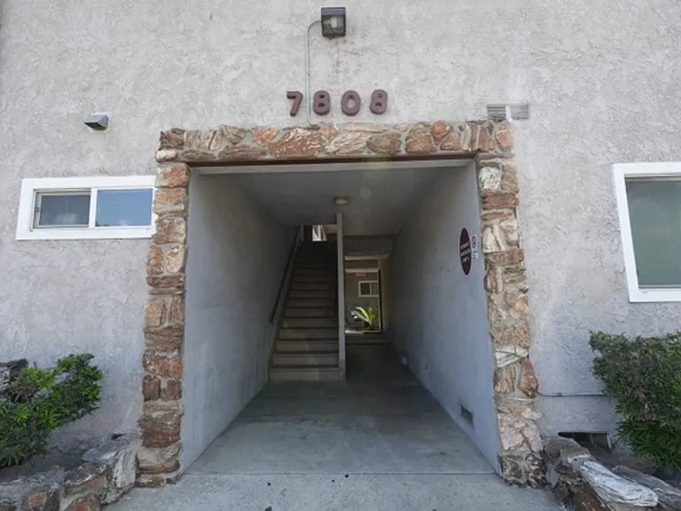 7808 2nd St — Photo 3