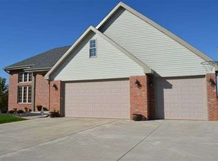 2 Fox Run, Downs, IL 61736