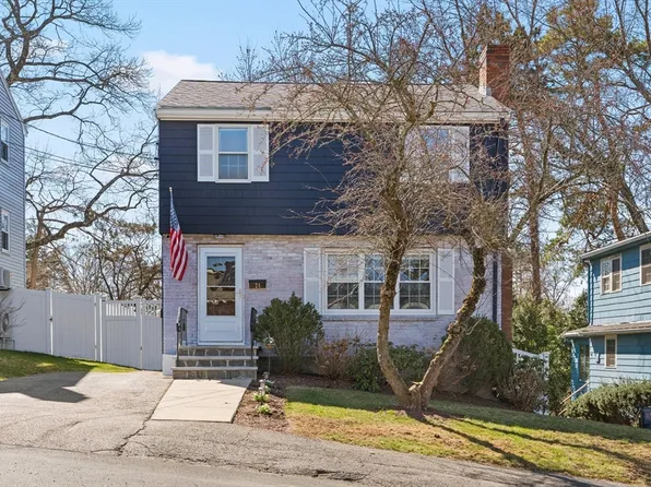 26 Crosstown Ave, West Roxbury, MA 02132