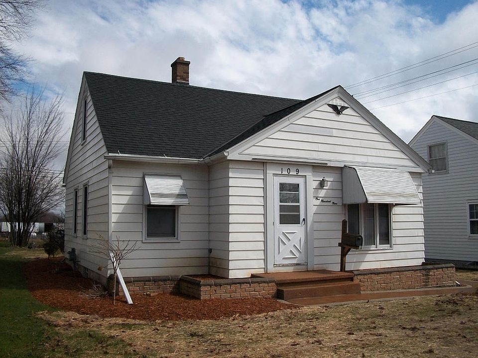 1st image of 109 East Ave