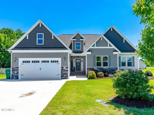 106 Woolrich Drive, Kenly, NC 27542