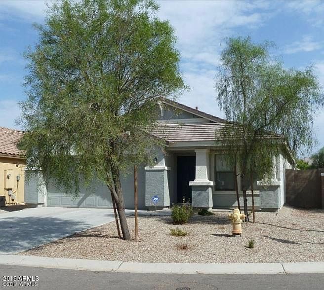 2nd image of 753 E Cowboy Cove Trl