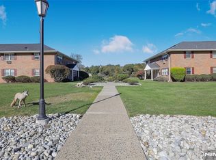 87 N Maple Ave, Park Ridge, NJ 07656