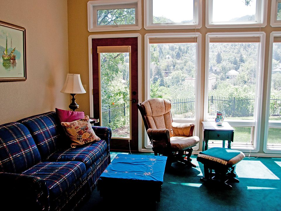Family/Sunroom