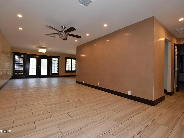 10800 Saigon Dr — Photo 3