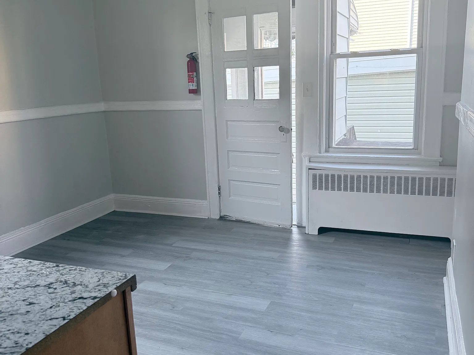 3 bed 2 bath apartment in Elizabethport — Photo 3
