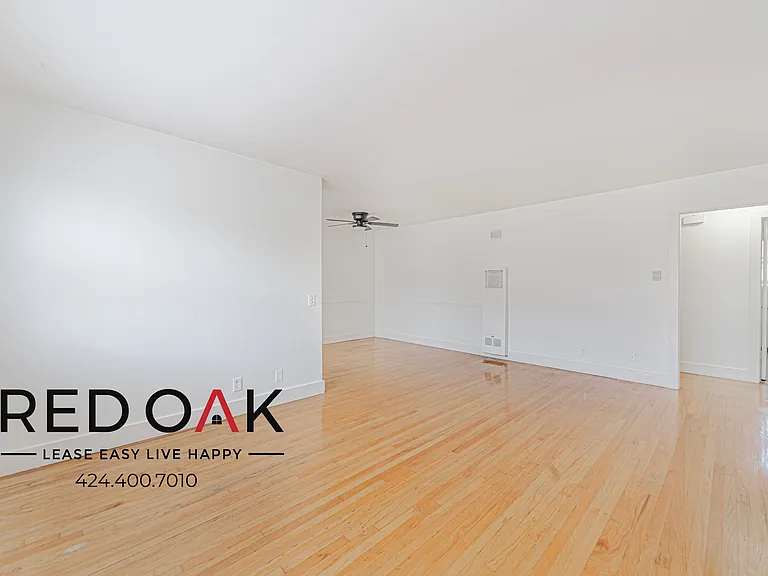 1148 S Sherbourne Dr #4 — Photo 12