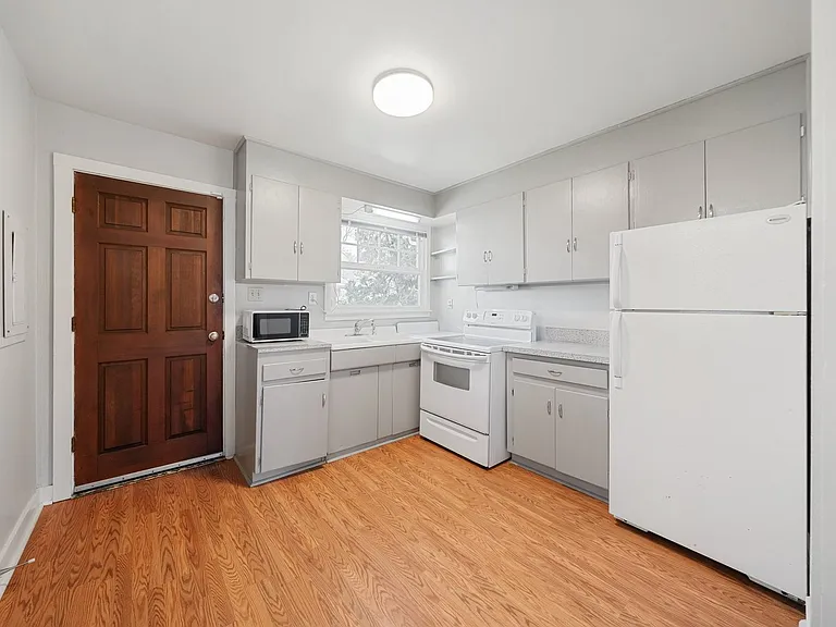 6832 SE 50th Ave — Photo 12